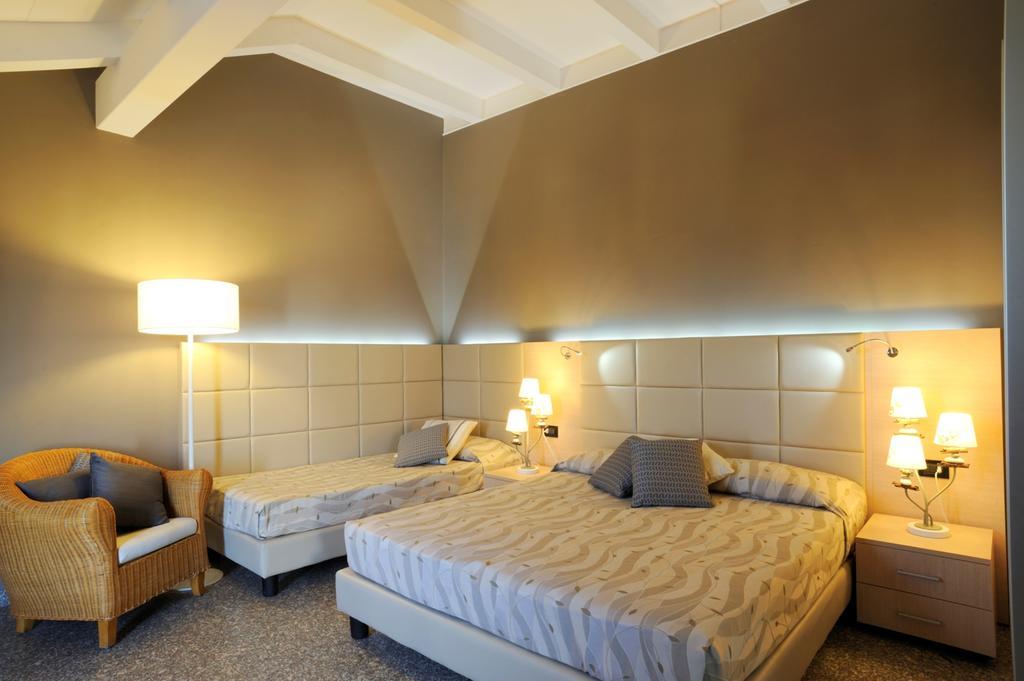 Residence Oliveto Ceriale Δωμάτιο φωτογραφία