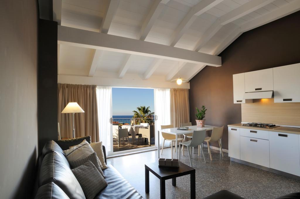 Residence Oliveto Ceriale Δωμάτιο φωτογραφία
