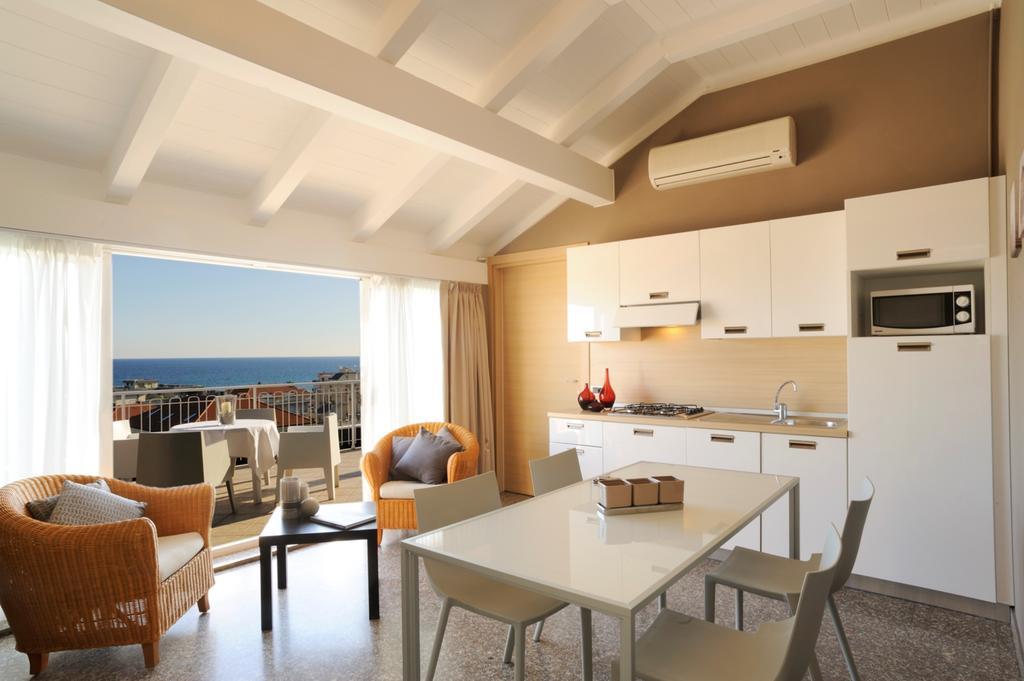 Residence Oliveto Ceriale Δωμάτιο φωτογραφία