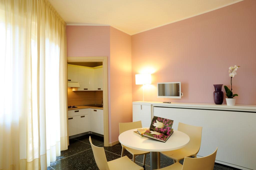 Residence Oliveto Ceriale Δωμάτιο φωτογραφία