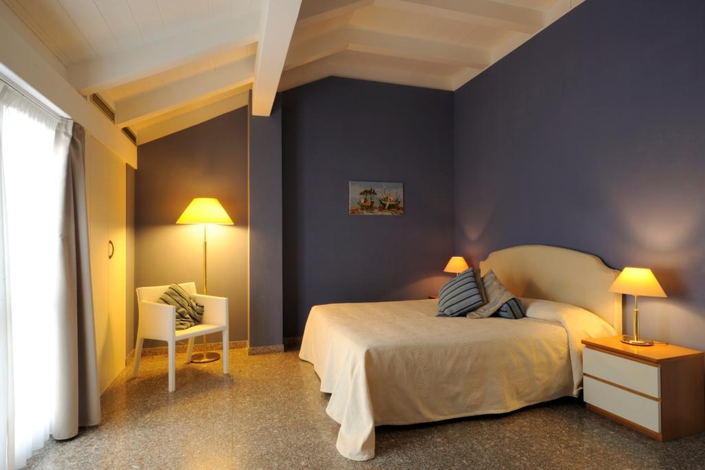 Residence Oliveto Ceriale Εξωτερικό φωτογραφία
