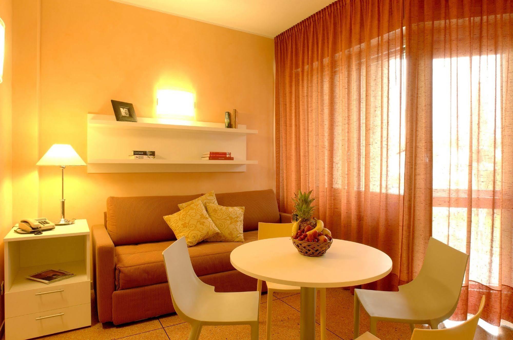 Residence Oliveto Ceriale Εξωτερικό φωτογραφία