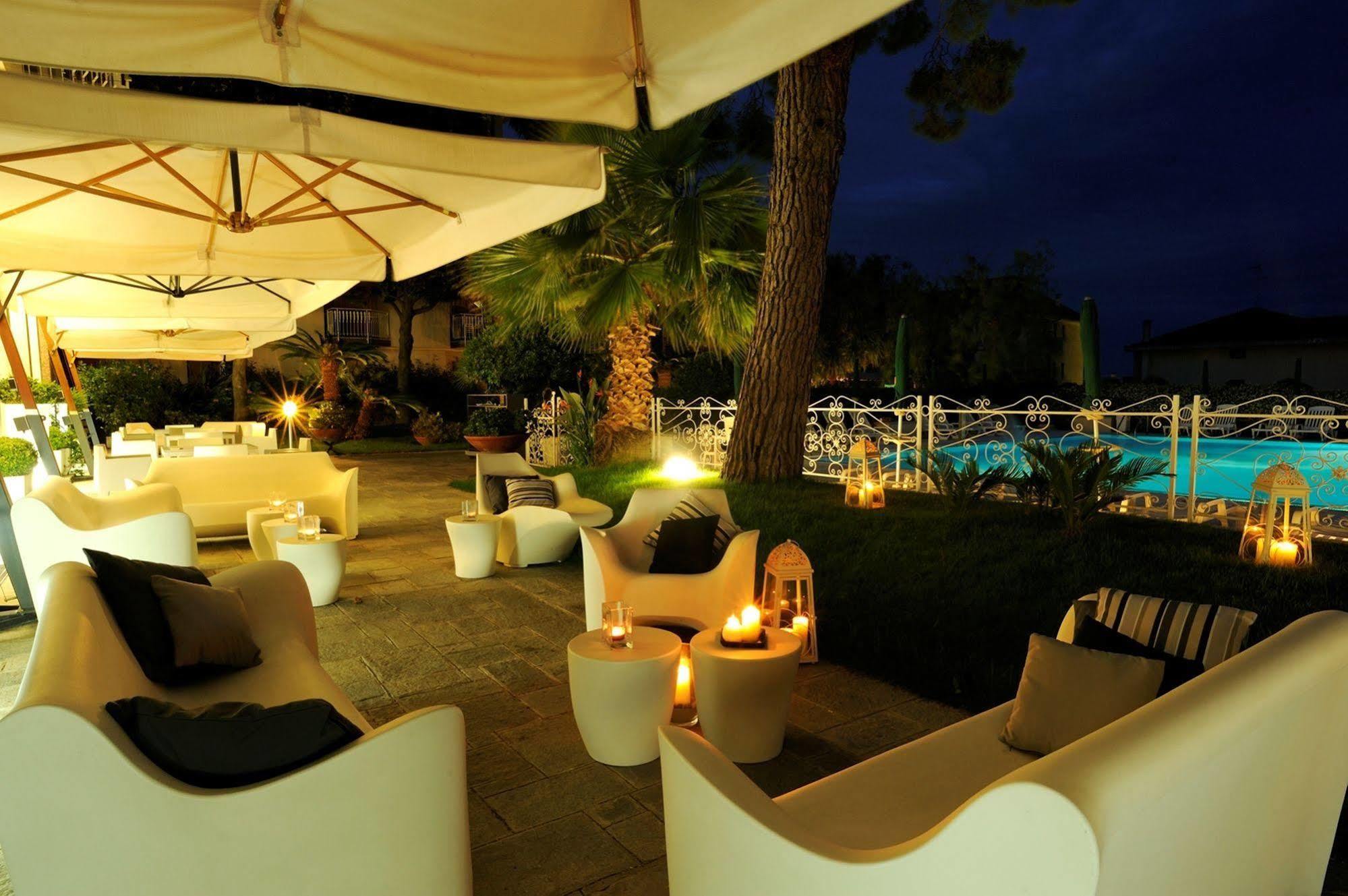 Residence Oliveto Ceriale Εξωτερικό φωτογραφία
